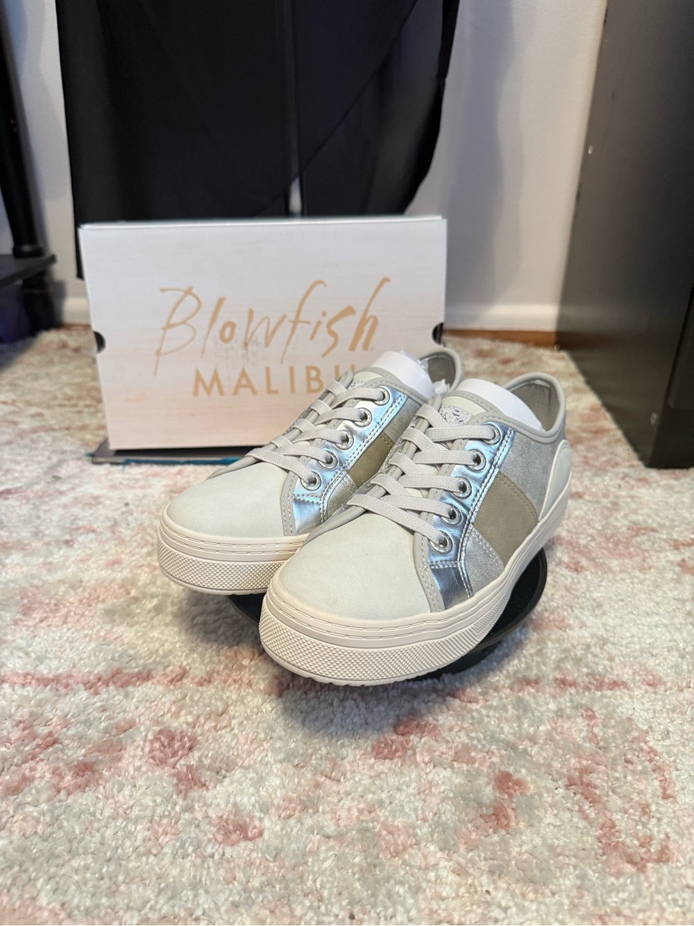 Blowfish Malibu Silver & Cream Low-Top Athletic Sneakers